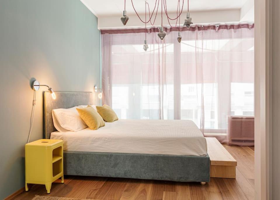 Amazing Apartment In Duomo Милан Экстерьер фото